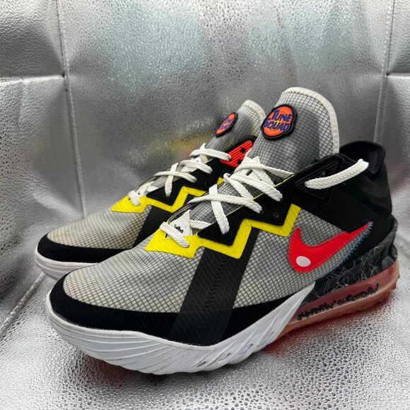 Size 10 Nike Multicolor Space Jam x LeBron 18 Low Sylvester x Tweety CV7562-103 - Picture 3 of 15